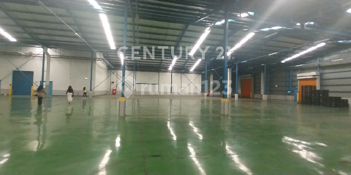 Gudang Siap Pakai Lantai Kuat Dekat dengan Toll Kawasan Lippo