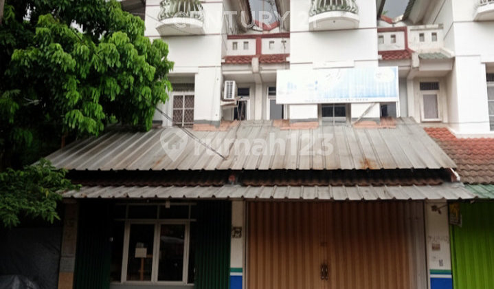 Ruko Gandeng Posisi Hook Siap Pakai Di Lembah Hijau Ruko Gandeng Posisi Hook Siap Pakai Di Lembah Hijau