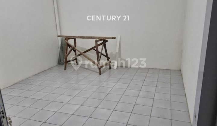 Strategic 2-Storey Shop House in Palais De Paris, Deltamas City 2