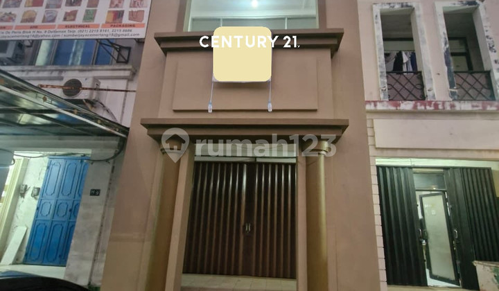 Strategic 2-Storey Shop House in Palais De Paris, Deltamas City 1