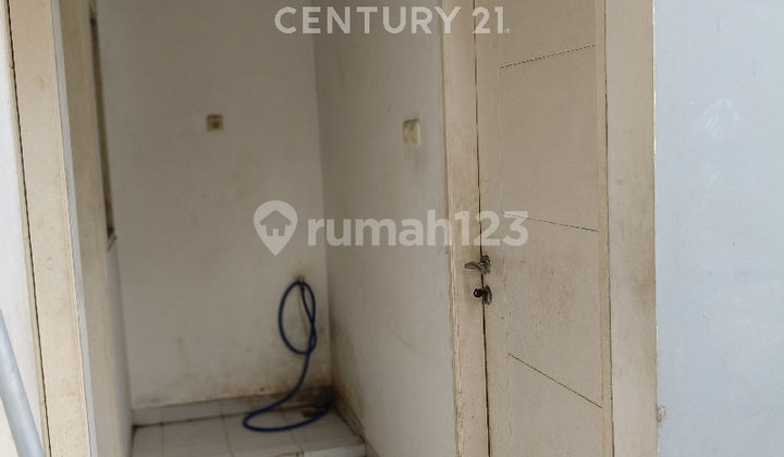 Medowgreen Lippo Cikarang, Spacious, Park-facing, Negotiable 2