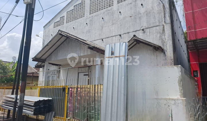 Warehouse and Plot for Sale in Blora, Central Java