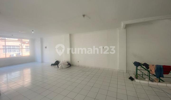 Ruko Gandeng Golf Lake Residence