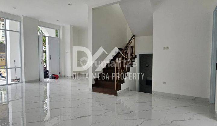 Rumah Baru American Classic Di Emerald Bintaro  1