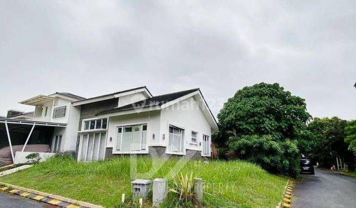 Rumah Luas Cantik Posisi HOOK di Graha Raya Bintaro 1