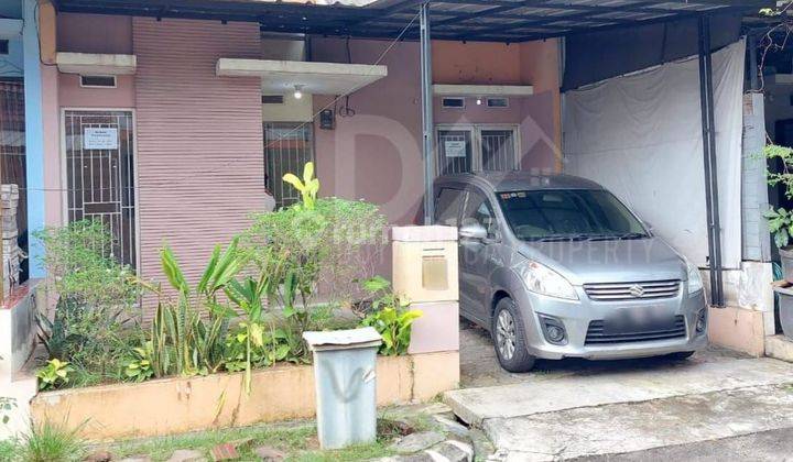 Rumah Murah Lokasi Strategis di jl Boulevard Graha Raya 1