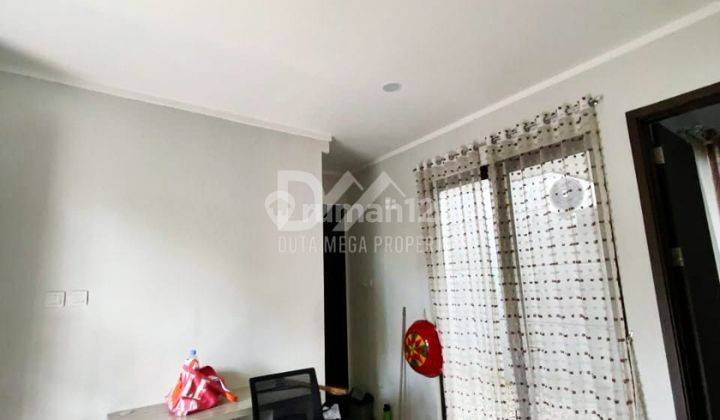 Rumah Cantik 2lt Modern Minimalis Dekat Transmart Graha Bintaro 2