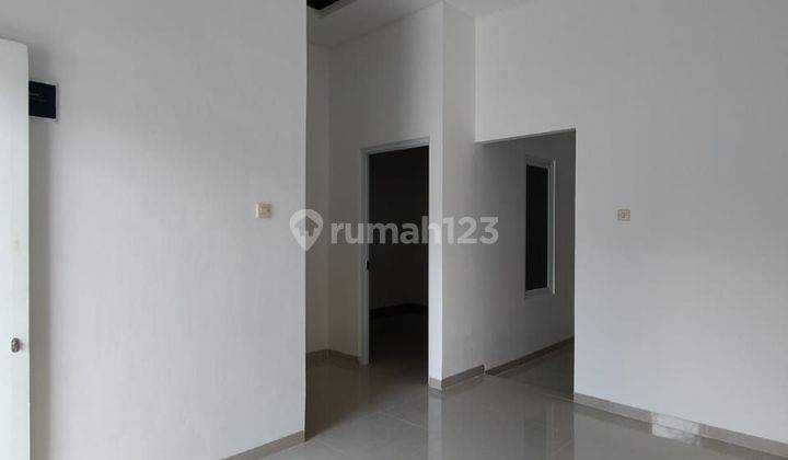 Di  Rumah Siap Huni  Samping Villa Pamulang 2