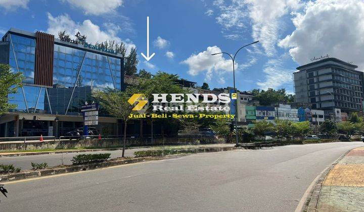 Dijual / Sewa Ruko 3 Lantai Hadap Jalan Besar Pelita Batam 1