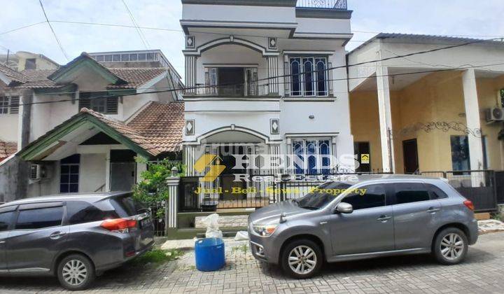 Jual / Sewa Rumah Cantik 2,5 Lantai Baloi Impian Kota Batam 1