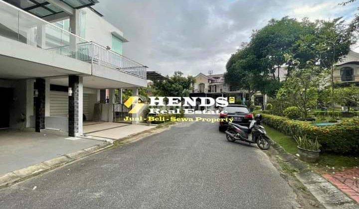 Jual Rumah Mewah Cantik 3 Lantai Bellavista Batam Centre 2