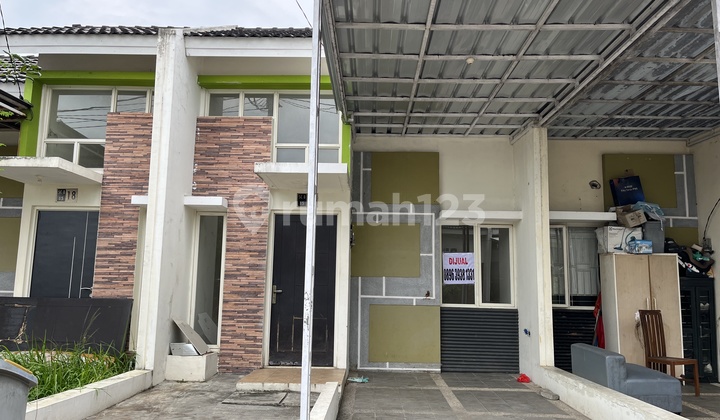 Nice House Quick Sale Below Market Price in Feia Cluster Bekasia