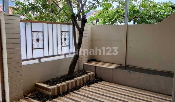 1-Story House Ready to Occupy Front Location 2