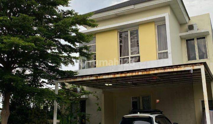 Rumah 2 Lantai Bagus Furnished Sertifikat Hak Milik di Harapan Indah Cluster Adara, Bekasi 1