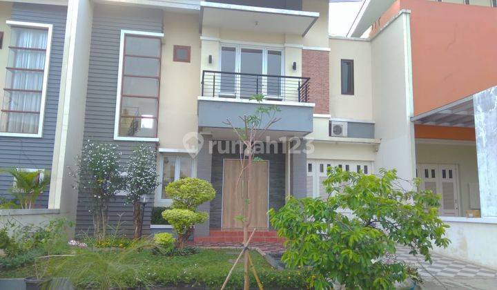 Rumah Bagus 2 Lantai Di Cluster Heliconia 1