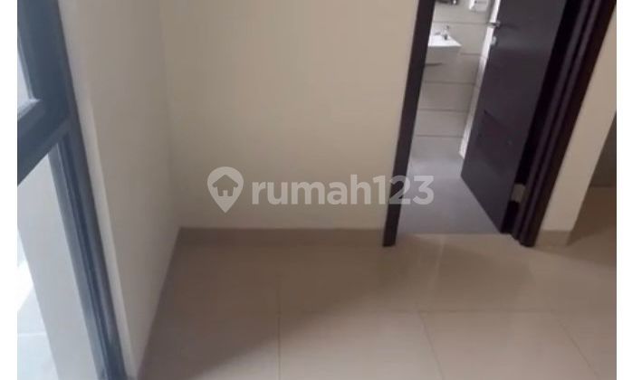 New Semi-Furnished Residence with Swimming Pool in Viola Cluster, Summarecon Crown Gading 1