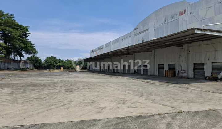 Neat Warehouse 2 Ha Can Be Half Leased In Cikarang Bekasi Neat Warehouse 2 Ha Can Be Half Leased In Cikarang Bekasi