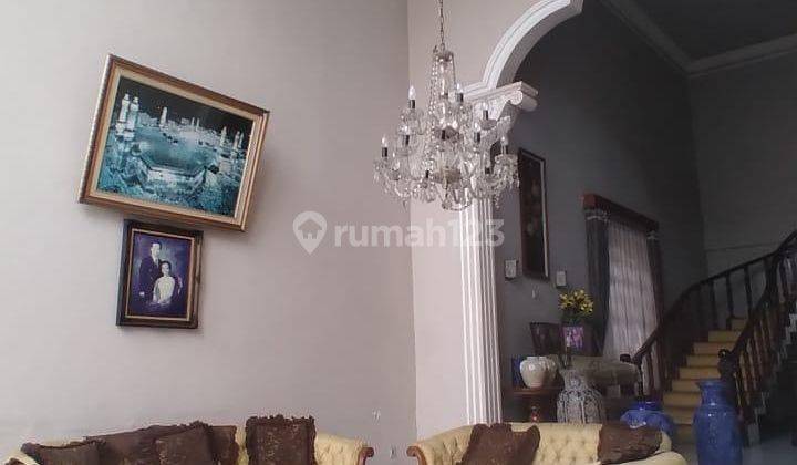 Rumah 2 Lantai Bagus SHM di Utan Kayu, Jakarta Timur 2