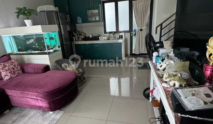 Hook House in Magenta Cluster Summarecon Bekasi 2