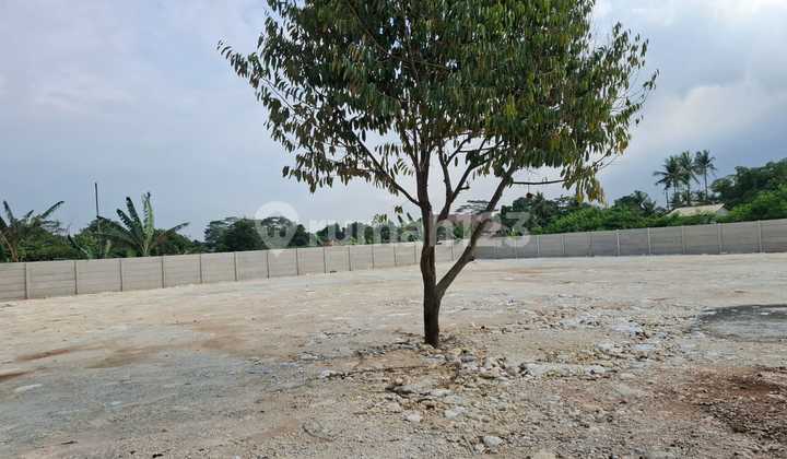 Dense Land Suitable for Vehicle Parking in East Bekasi