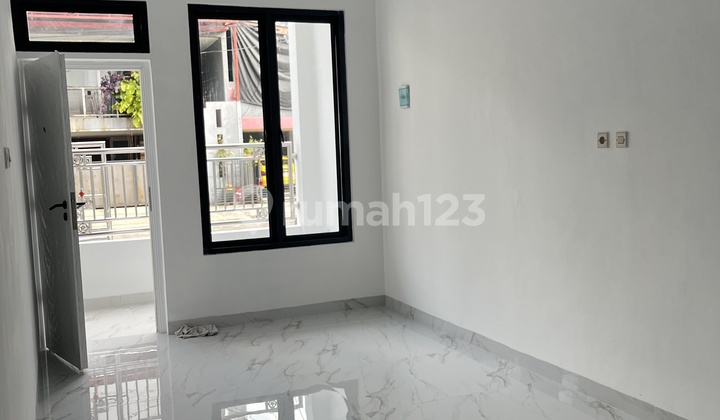 Rumah Bagus 2 Lantai Bebas Banjir Di Harapan Indah 2