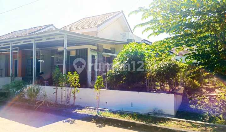 Spacious House, Hook Position, Need Quick Sale, Big Price Drop in Harapan Mulya 2