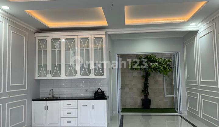 Rumah Mewah 2.5lt 3carport Di Duren Sawit  2