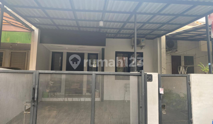 Rumah Bagus Lokasi Tenang dan Aman di Metland Cakung Rumah Bagus Lokasi Tenang dan Aman di Metland Cakung