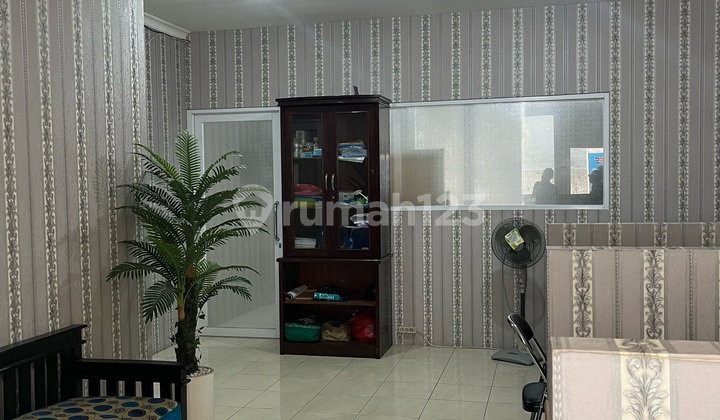 For Rent: Strategic Location Shop House at Taman Cemara, Harapan Indah 2 For Rent: Strategic Location Shop House at Taman Cemara, Harapan Indah 2