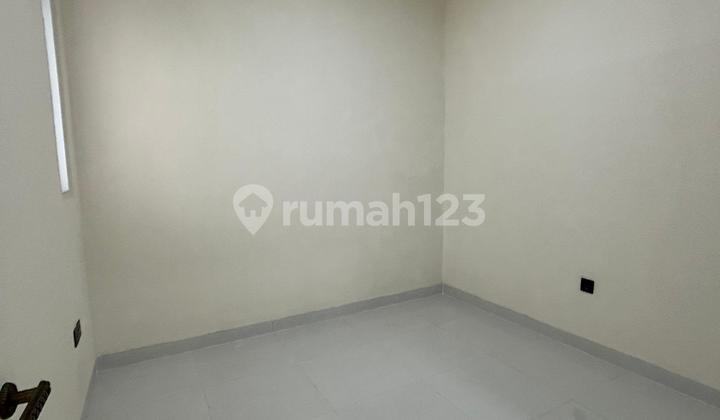 Rumah Baru Hook Tulen design Minimalis Kontemporer di Eminent Bsd 2