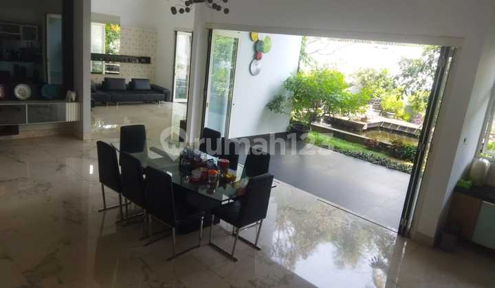 Rumah Mewah ada Taman+Gazebo di Bsd City, Taman Telaga Golf