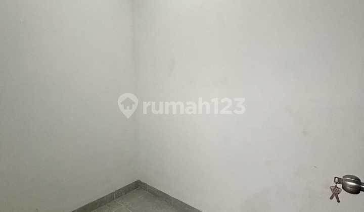 Rumah Baru SHM 2 Lantai 6X17 di Jelita, Alam Sutera 2