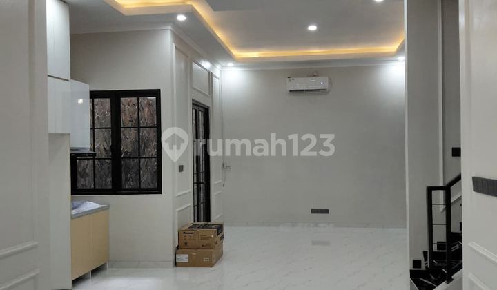 New Strategic House Wide Road Row in Bsd Sector 1.5 2