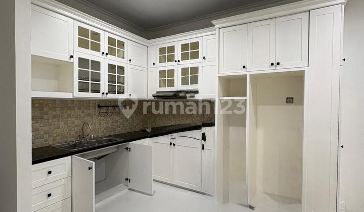 Hunian Modern Renovasi Total The Icon Bsd - Kamar Utama Besar
