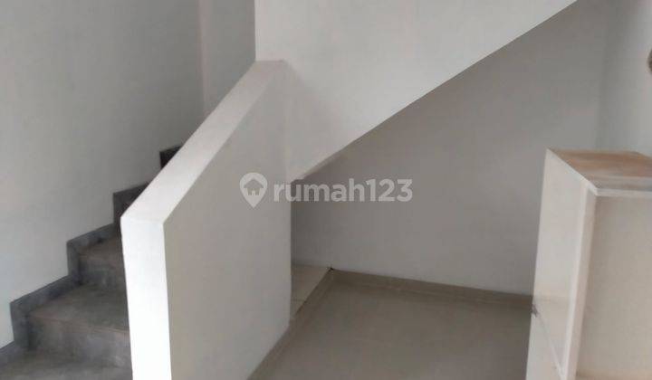 Rumah 2 Lantai Bagus di Sektor 6 Gading Serpong, Tangerang 2