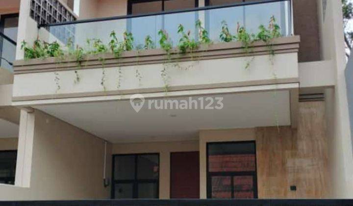 Dijual Cepat Rumah Dalam Komplek di Jatiwaringin Pondok Gede 1