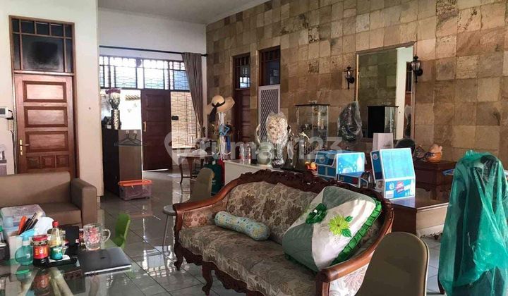 TOP DEAL DI JUAL TANAH BONUS BANGUNAN PINGGIR JALAN LOKASI TUKAD YEH SUNGI RENON DENPASAR SELATAN 