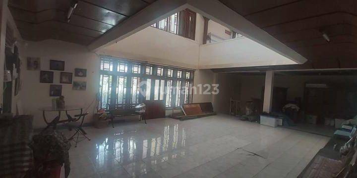 TOP DEAL DI JUAL RUMAH LOKASI DAUH PURI KLOD DENPASAR BARAT
 2