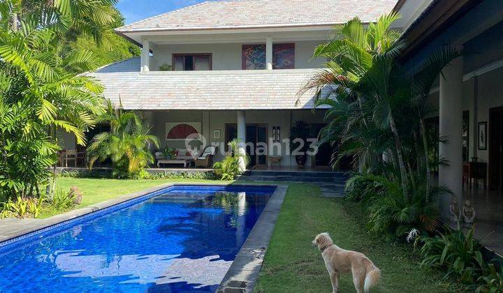 PASTI DEAL DI JUAL VILLA LOKASI SANUR DENPASAR SELATAN 
 1