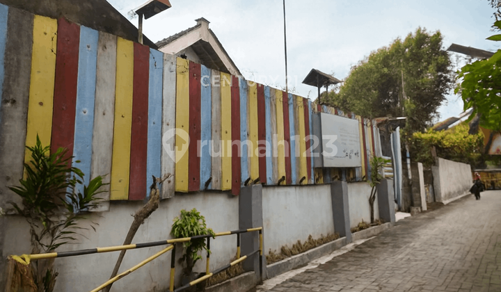 Rumah Di Jalan Kaliurang Dekat UGM Cocok Untuk Bisnis Kos