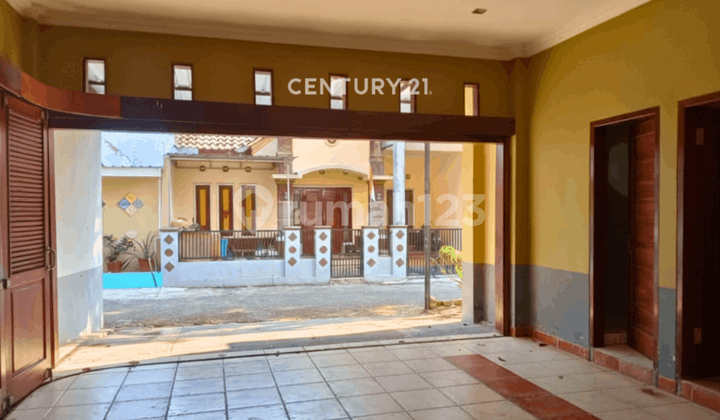 2-Story Hook House in Margorejo Sleman, 500m from Jamal Km 16 2