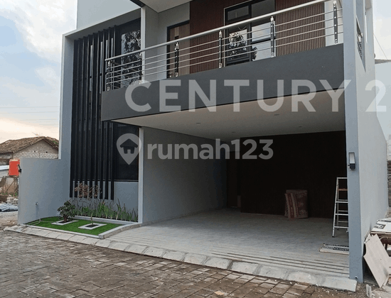 Villa House for Sale, Location Near Ringroad and UGM Villa House for Sale, Location Near Ringroad and UGM
