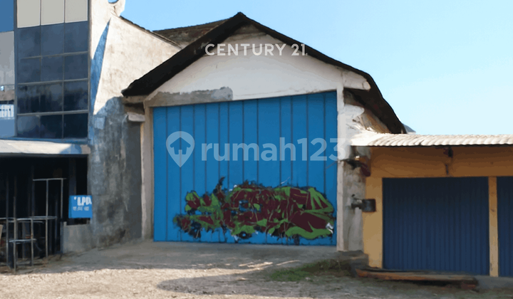 Warehouse Building Area 1800 M Easy Access in Southern RR Warehouse Building Area 1800 M Easy Access in Southern RR