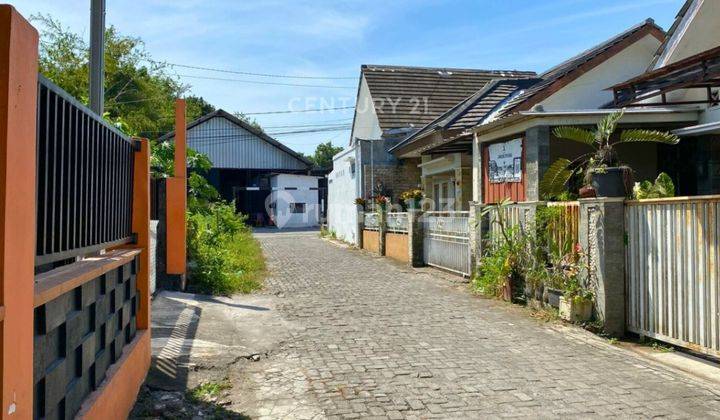 Rumah 2KT Dan 1Km Hanya 300m Ke AA Mart Cocok Untuk Hunian 2