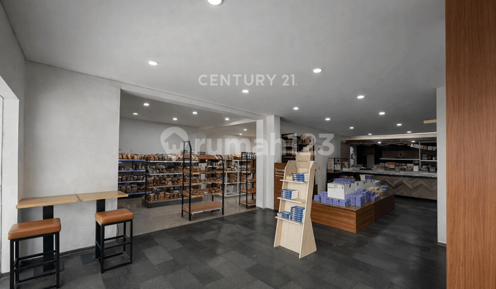 LB 500M2 House in Kotabaru Ideal for Business Ventures 2