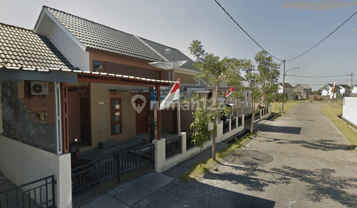 Dijual Rumah 3 Kamar Lt 120 LB 77 Dengan Fasum Taman Depan Rumah Perumahan Grand Surya Sidoarjo 1