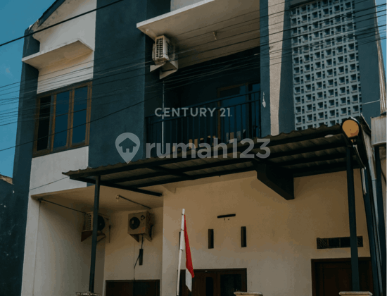 Rumah 2lt Dalam Perumahan Dengan One Gate System Di Banguntapan