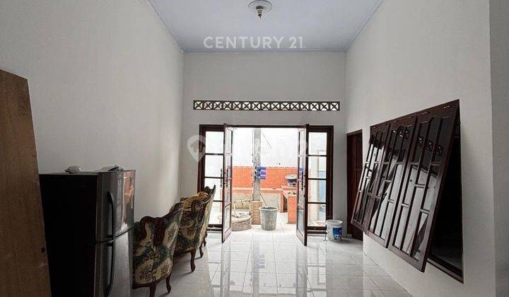 Rumah 2 Lt Dgn 3 Kt 2 Km Dekat Dowa Jalan Godean 2