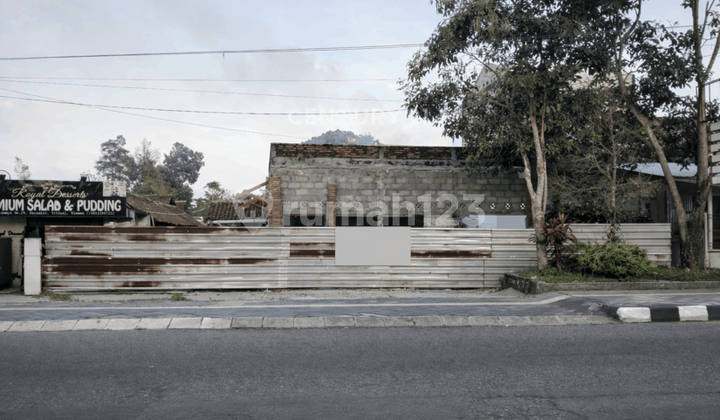 Tanah Pekarangan 984M2 Dekat Pemda Sleman Ideal untuk Bisnis Tanah Pekarangan 984M2 Dekat Pemda Sleman Ideal untuk Bisnis