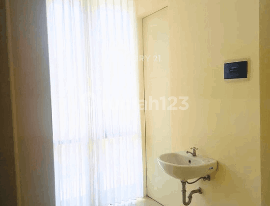 Rumah 3Kt Semi Furnish dengan One Gate System Dekat Kamus Umy 2